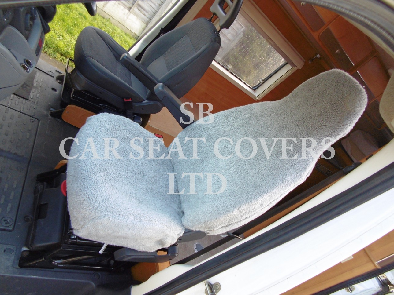 Volkswagen Transporter T5 Motor Home Seat Cover - Grey Faux Sheep Skin MH-066 - Image 3