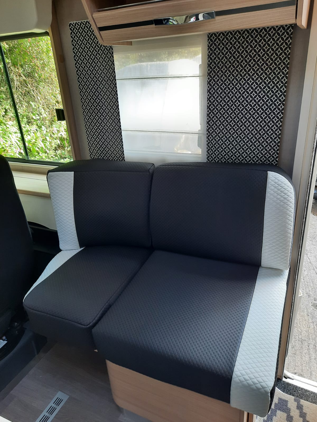 Renault Trafic Motorhome, full re trim, front seat + cushion covers - Image 4