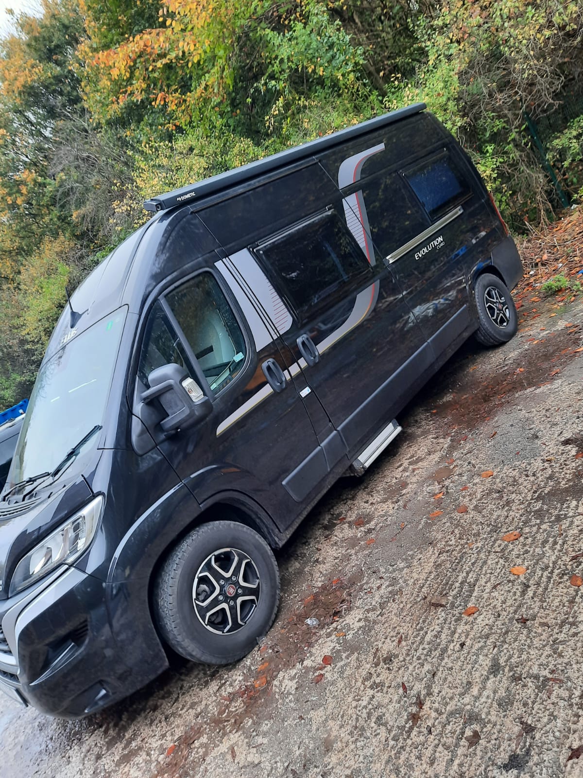 Hymer Motorhome, MH-1095 Special request, Re trim rear cushions + front seat covers - Image 7