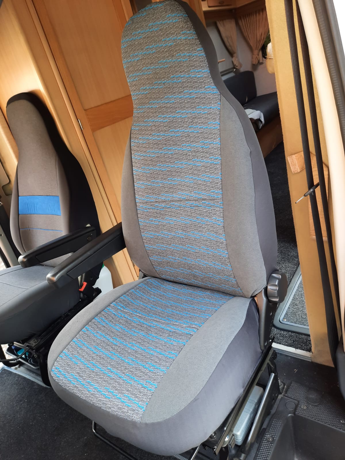 Carthago Motorhome 2 front seat covers, MH-Tracy in Tweed look Grey / Blue