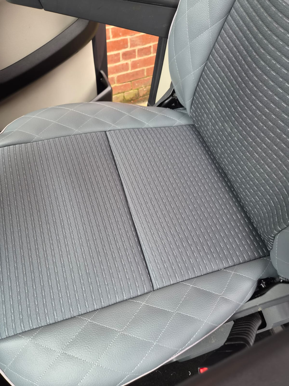 Citroen Motorhome 2 front seat covers, MH-1066 Hastings in Grey diamond trim. - Image 6