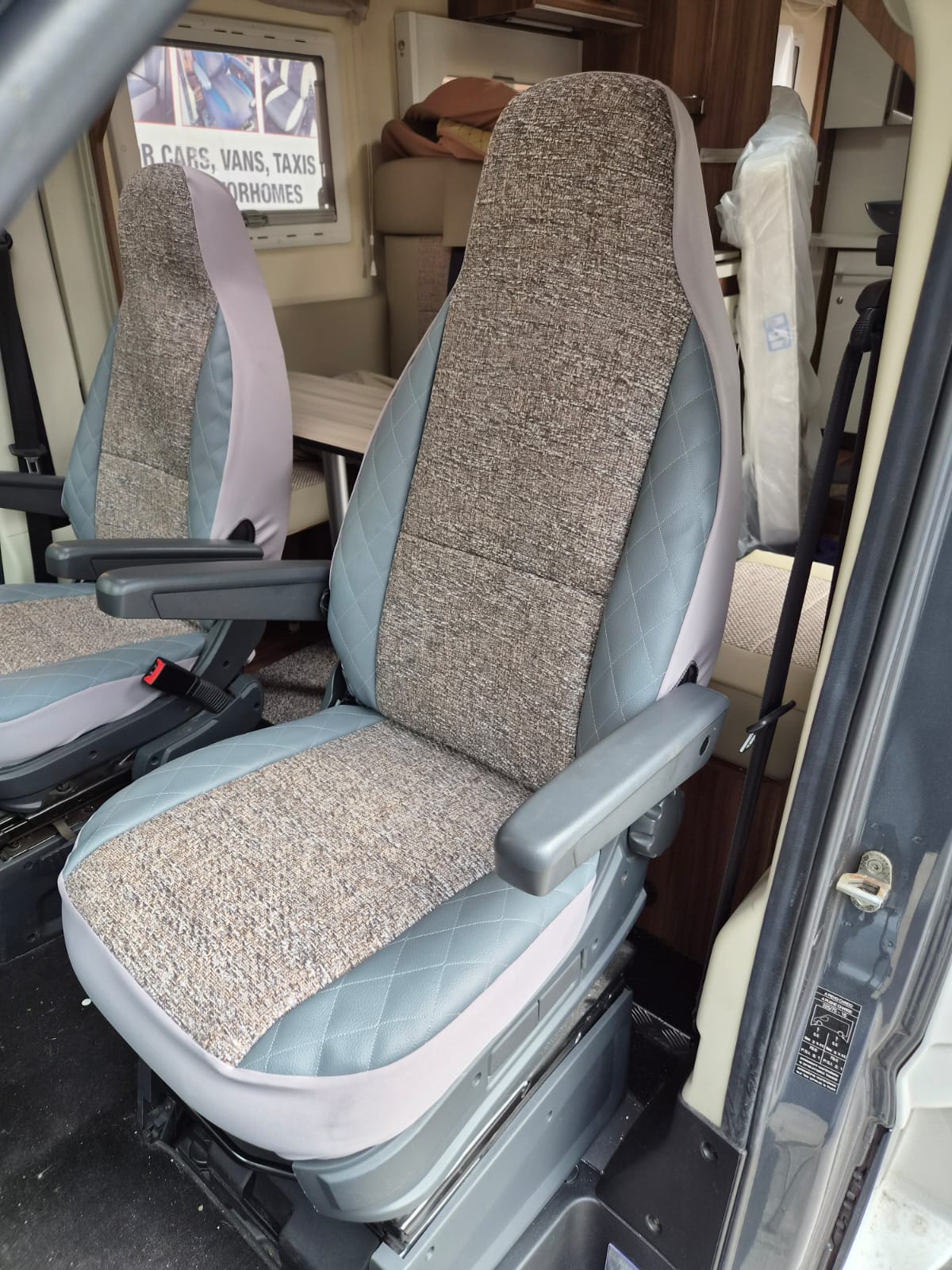 Renault Motorhome 2 front seat covers, MH-0005 Nyla